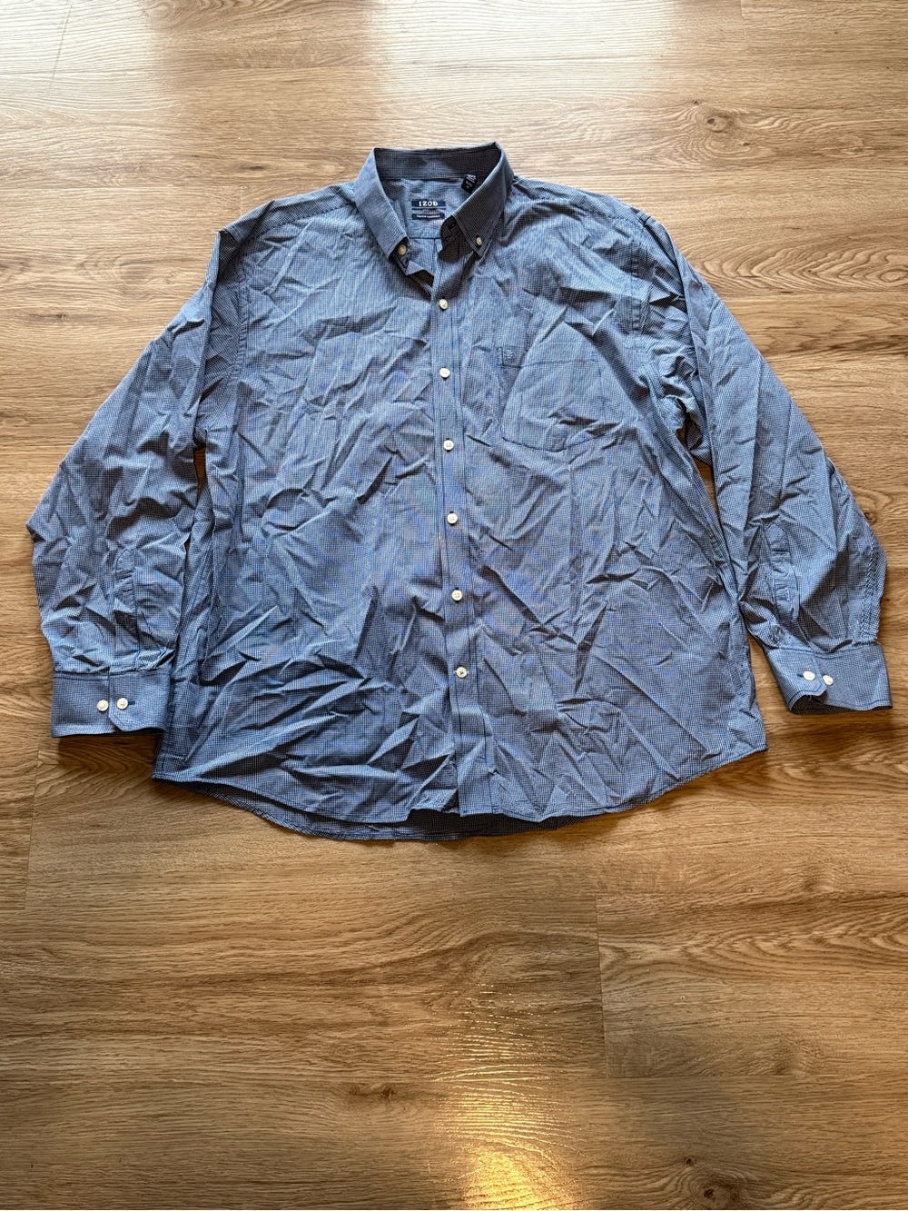 Izod Men's Light Blue Button-Down Dress Shirt